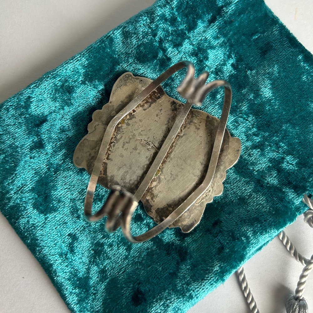 BEAUTIFUL “ONE OF A KIND” 2” KINGMAN Turquoise Silver Artisan STATEMENT Bracelet - Picture 15 of 16